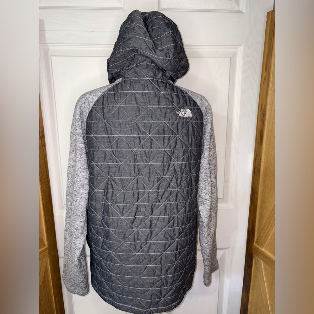 The North Face Charcoal Boys Jacket - Picture 3 of 4